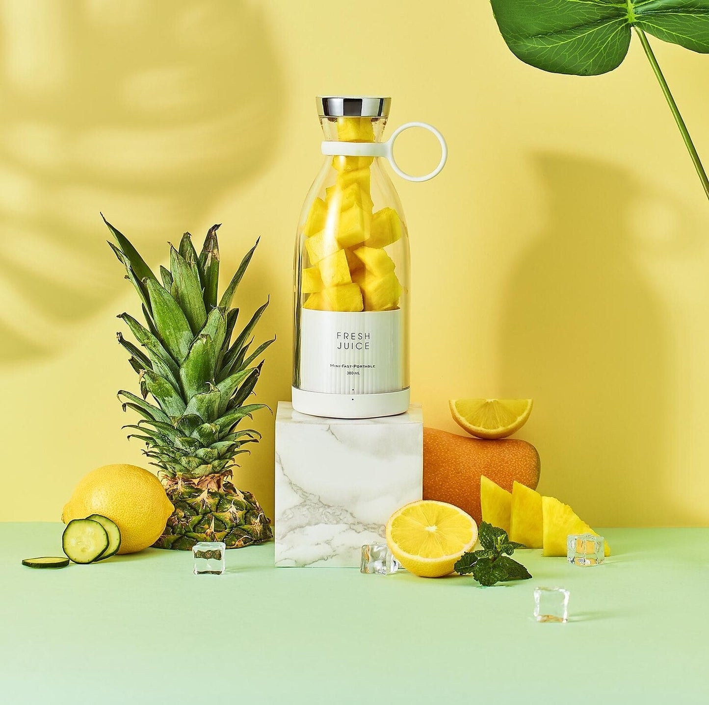 TrueAura™ Blender Bottle
